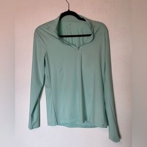 Women's Nike dri-fit slim fit Long Sleeve Top Medium